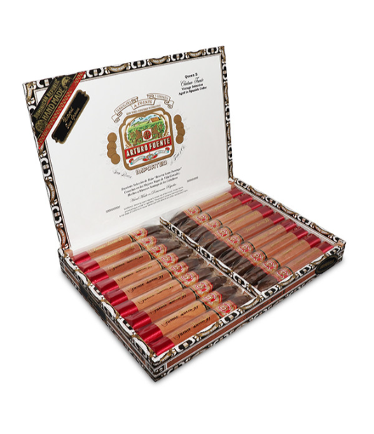 Arturo Fuente Chateau Fuente Queen B Cigar - Image 3